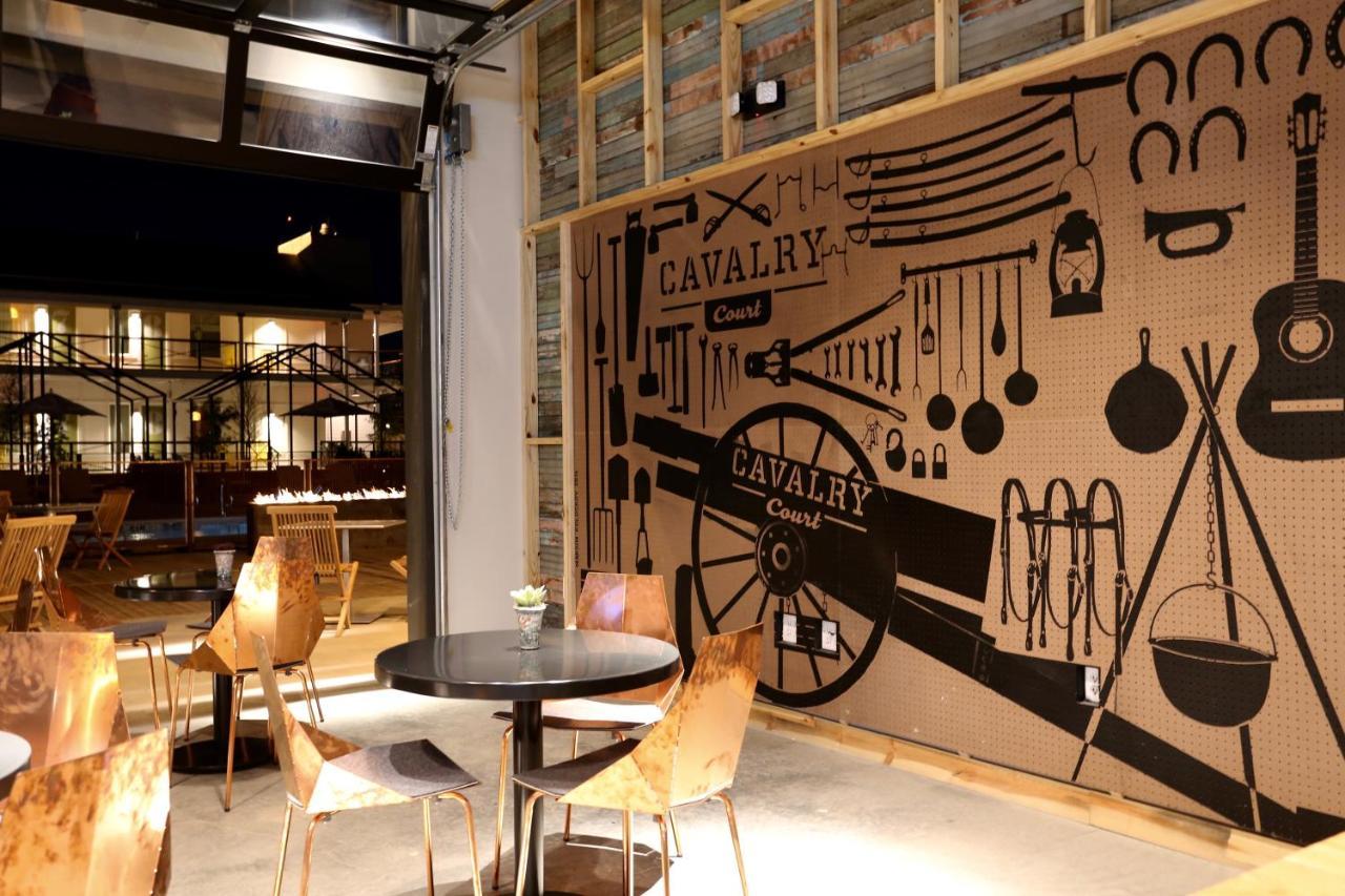 Cavalry Court, By Valencia Hotel Collection College Station Eksteriør bilde